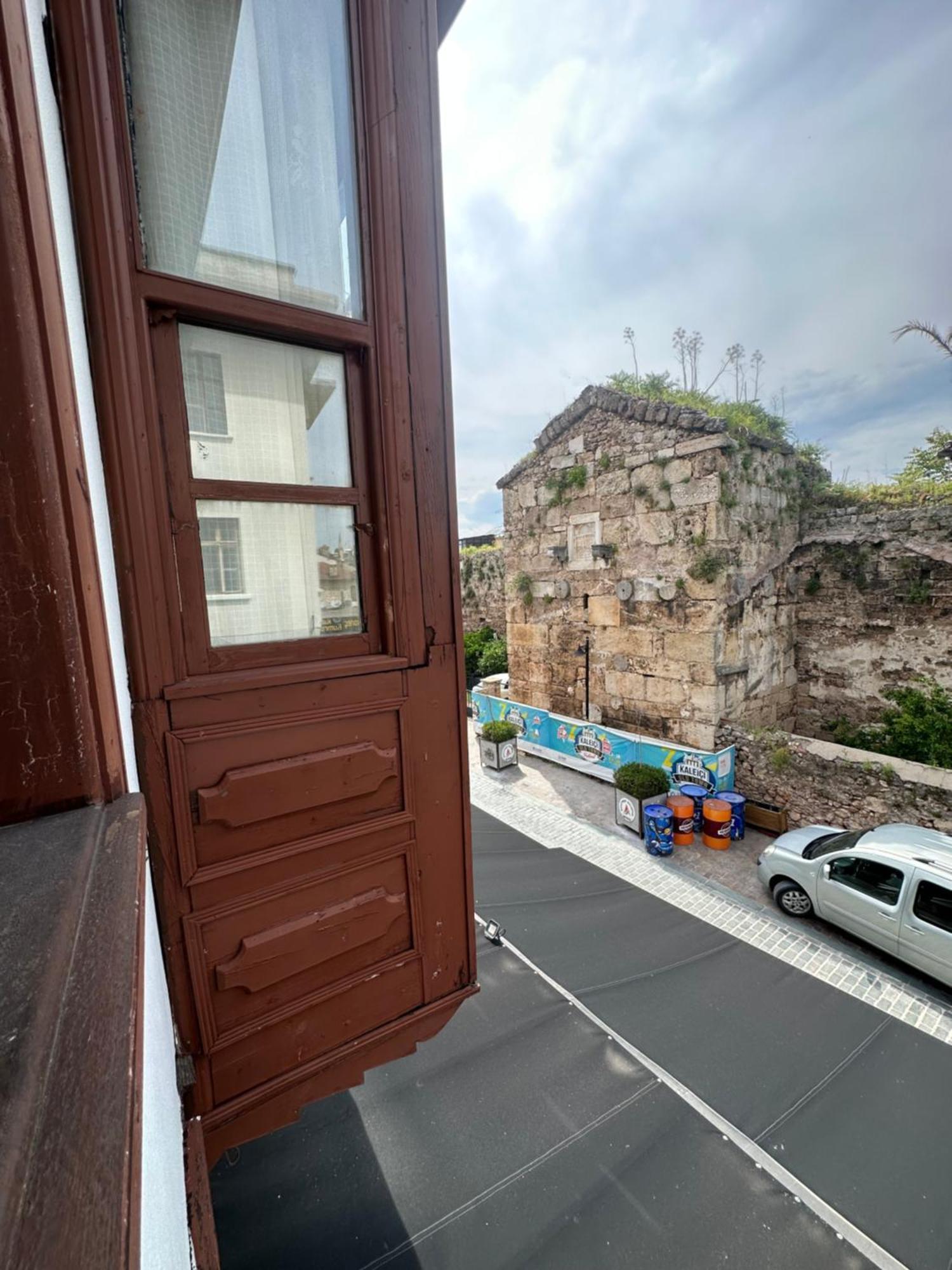 אנטליה Lords Hostel & Pub מראה חיצוני תמונה