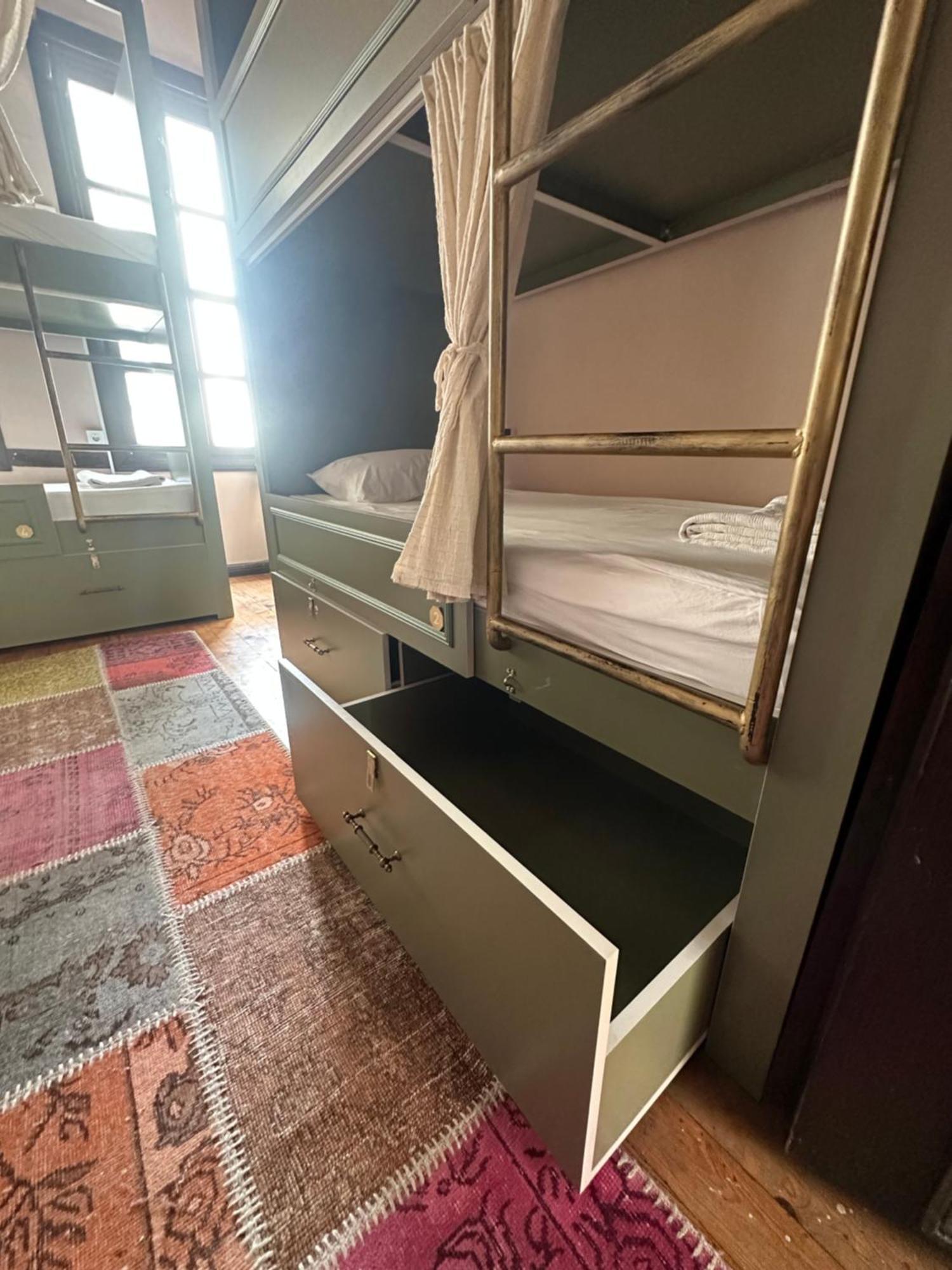 אנטליה Lords Hostel & Pub מראה חיצוני תמונה