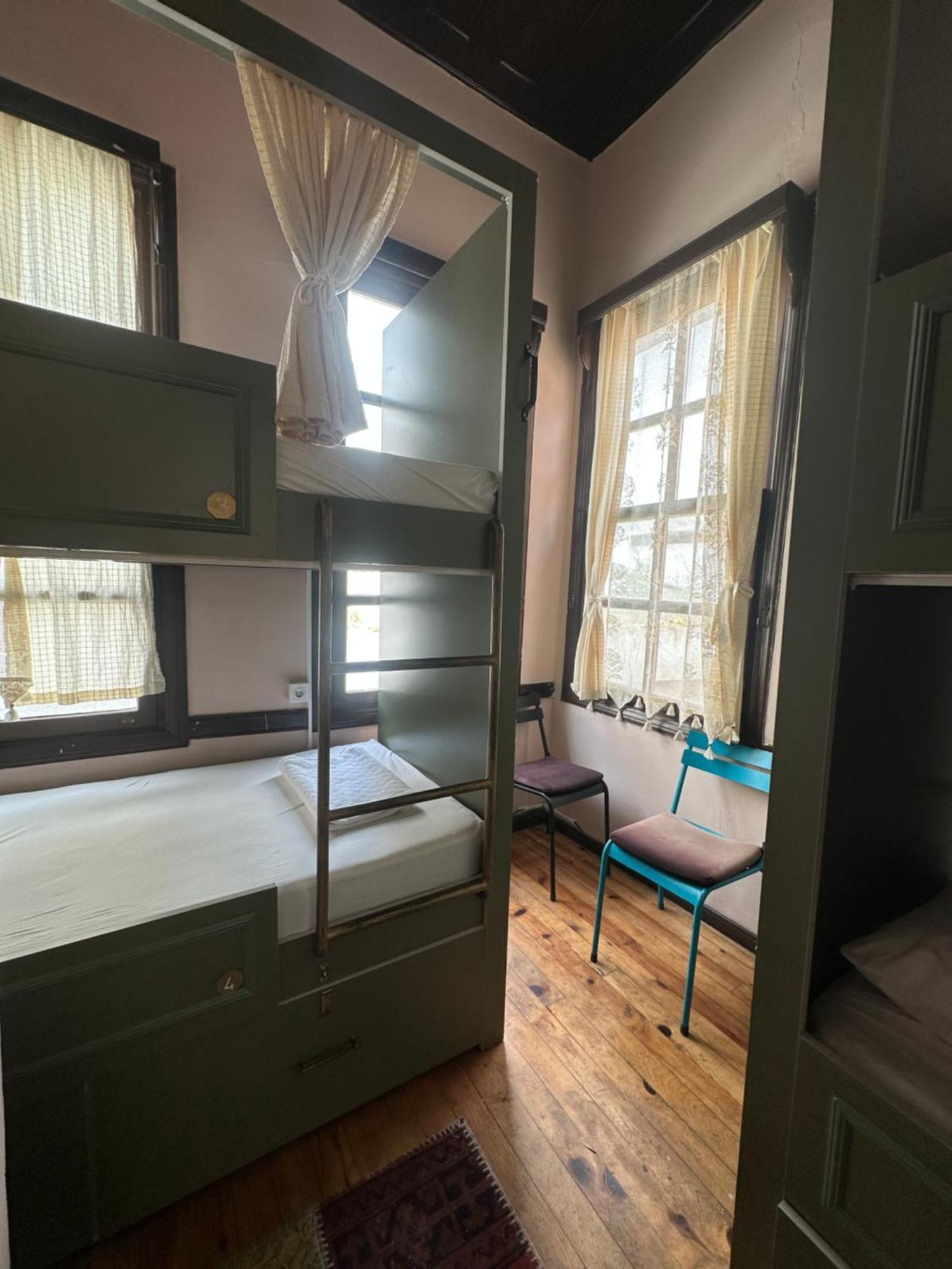 אנטליה Lords Hostel & Pub מראה חיצוני תמונה